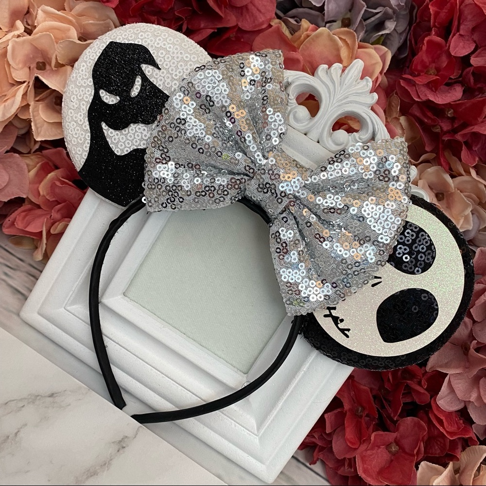 Minnie Mouse Nightmare Before Christmas Headband - Picture 3 of 11